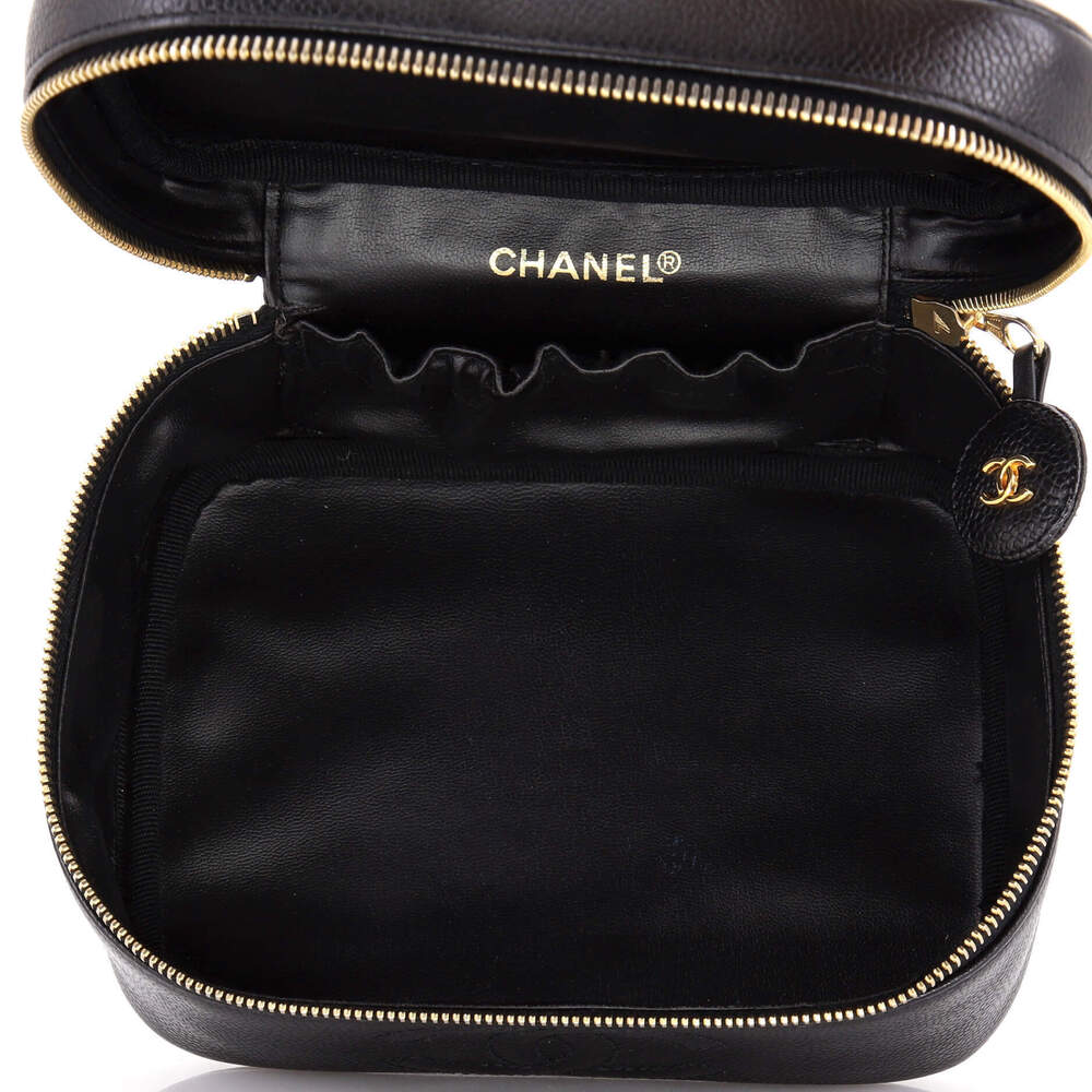 Chanel Medium Vintage Timeless Cosmetic Case Caviar - Picture 5 of 5